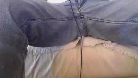 Snapshot of jovenduro84 chatting on 10/11/25, 01:53 jovenduro84 online show from 10/11/25, 01:53