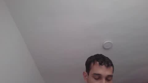 Snapshot of jovenvergonguapo09 chatting on 03/16/26, 12:42 Van Helsing online show from 03/16/26, 12:42