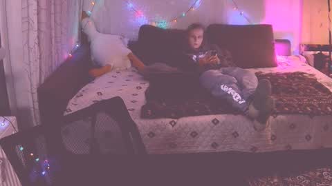 joy_keys online show from 01/12/25, 05:44