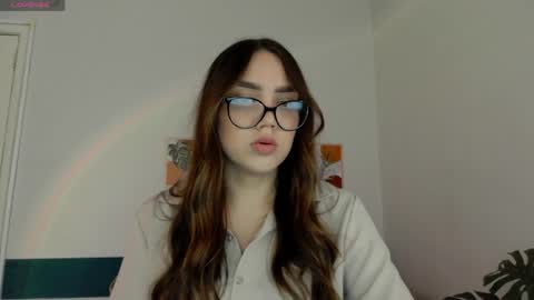Snapshot of joyandlove chatting on 05/20/26, 05:19 Ti online show from 05/20/26, 05:19