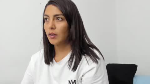 sofiaparker8 online show from 02/04/25, 11:06