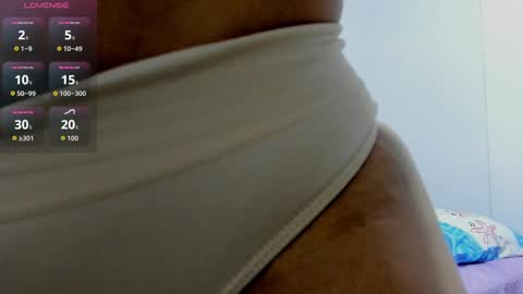 sofiaparker8 online show from 09/16/25, 12:22