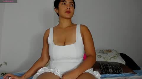 sofiaparker8 online show from 04/04/26, 04:44