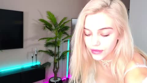 joybunny online show from 02/05/25, 09:15