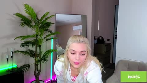 joybunny online show from 02/07/25, 08:44