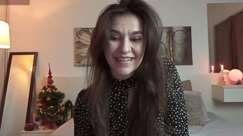 Snapshot of joycasidy chatting on 01/04/25, 05:37 CassidyJoy online show from 01/04/25, 05:37