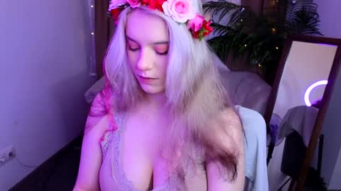 Snapshot of joyce_coy chatting on 01/11/25, 01:22 Joyce online show from 01/11/25, 01:22