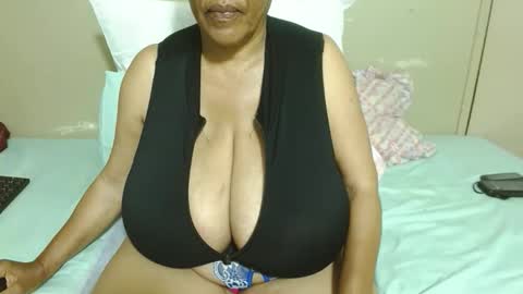 DairyQueen online show from 12/02/25, 02:06