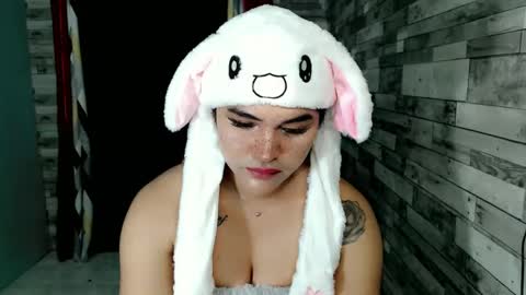 Snapshot of joycum_xxx chatting on 01/11/25, 01:16 JOY in your heart  online show from 01/11/25, 01:16