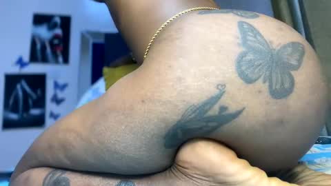 Butterflyass online show from 12/18/24, 01:15