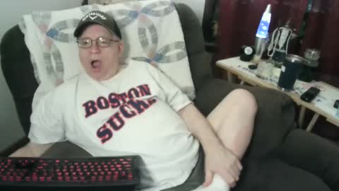 Snapshot of jpmel99 chatting on 02/09/25, 06:43 jpmel99 online show from 02/09/25, 06:43