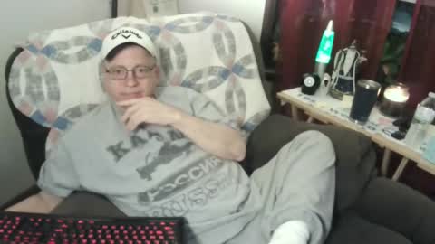 Snapshot of jpmel99 chatting on 02/17/25, 11:42 jpmel99 online show from 02/17/25, 11:42