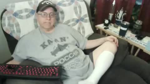 Snapshot of jpmel99 chatting on 02/18/25, 05:53 jpmel99 online show from 02/18/25, 05:53