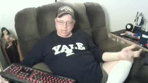 Snapshot of jpmel99 chatting on 10/18/25, 10:10 jpmel99 online show from 10/18/25, 10:10