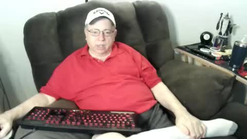 jpmel99 online show from 12/21/25, 12:18