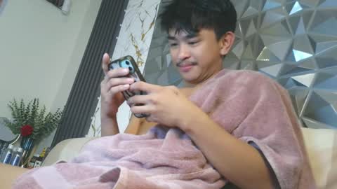 Snapshot of jr_exclusive chatting on 05/11/26, 02:34 jr_exclusive online show from 05/11/26, 02:34