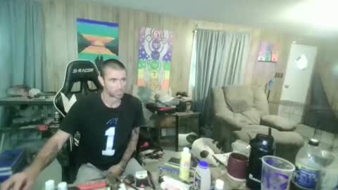 jrizzle1111 online show from 09/13/25, 11:21