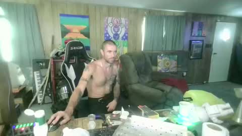 jrizzle1111 online show from 10/08/25, 07:11