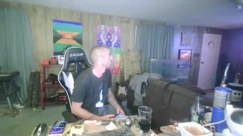 jrizzle1111 online show from 11/06/25, 09:21