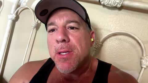 Snapshot of jroge21 chatting on 01/02/25, 06:50 jroge21 online show from 01/02/25, 06:50