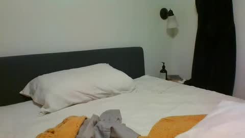 Snapshot of jroge21 chatting on 01/17/25, 01:15 jroge21 online show from 01/17/25, 01:15