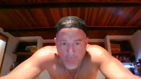 Snapshot of jroge21 chatting on 01/20/25, 01:39 jroge21 online show from 01/20/25, 01:39