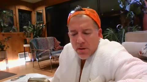 Snapshot of jroge21 chatting on 01/27/25, 11:11 jroge21 online show from 01/27/25, 11:11