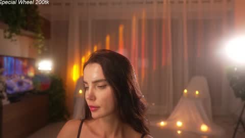 Jennifer Diaz online show from 11/15/25, 10:37