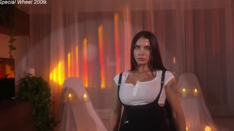 Jennifer Diaz online show from 11/17/25, 08:58