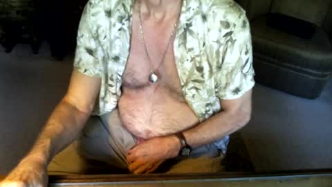 Snapshot of jt335577 chatting on 06/18/26, 08:35 jt335577 online show from 06/18/26, 08:35