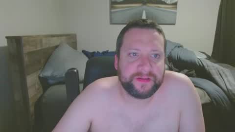 Snapshot of jtrnbll chatting on 02/13/25, 12:35 ... online show from 02/13/25, 12:35