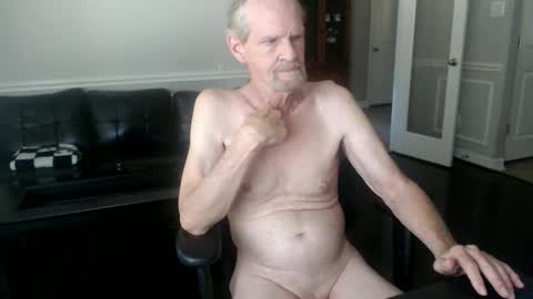 Snapshot of jtull52 chatting on 10/11/25, 07:34 jtull52 online show from 10/11/25, 07:34