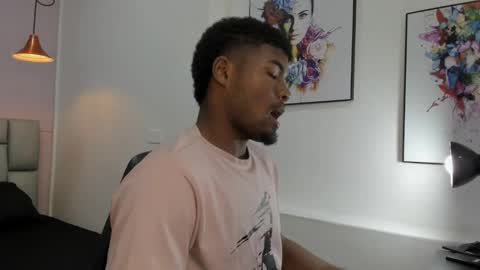 Snapshot of juan_123__ chatting on 12/18/25, 07:31 Juan123 online show from 12/18/25, 07:31