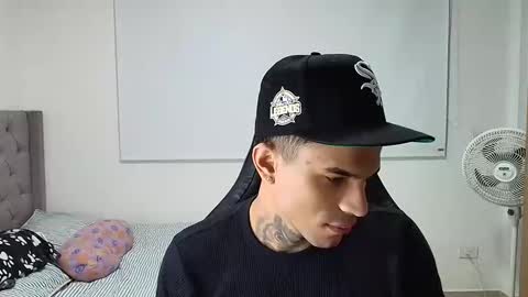 juan_gomez_1 online show from 01/15/26, 09:25