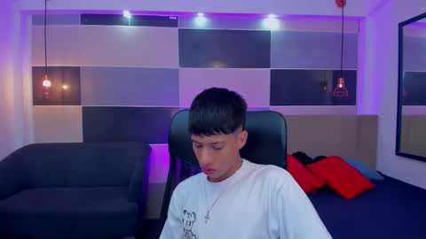 JuanSteven online show from 12/29/24, 01:06