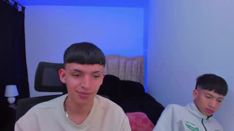 JuanSteven online show from 09/18/25, 04:14