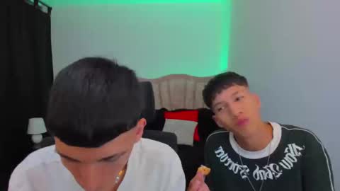 JuanSteven online show from 10/03/25, 04:09