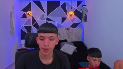 JuanSteven online show from 10/28/25, 04:49