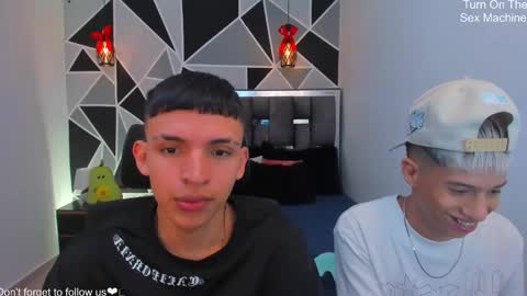 Snapshot of juan_nd_steven chatting on 04/24/26, 01:41 JuanSteven online show from 04/24/26, 01:41