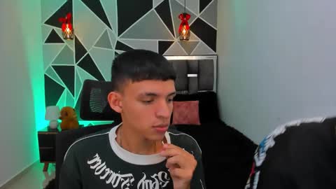 Snapshot of juan_nd_steven chatting on 05/02/26, 03:55 JuanSteven online show from 05/02/26, 03:55