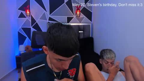 Snapshot of juan_nd_steven chatting on 05/14/26, 01:45 JuanSteven online show from 05/14/26, 01:45