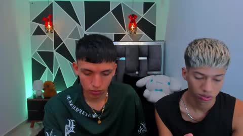 Snapshot of juan_nd_steven chatting on 05/16/26, 10:36 JuanSteven online show from 05/16/26, 10:36