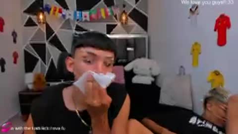 Snapshot of juan_nd_steven chatting on 07/07/26, 01:30 JuanSteven online show from 07/07/26, 01:30