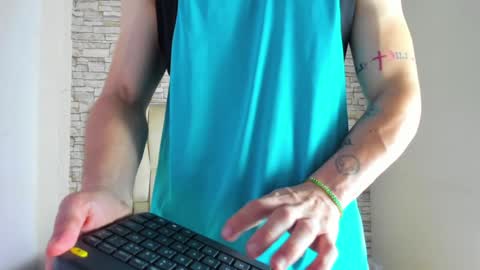 Snapshot of juan_prior chatting on 01/28/25, 12:43 JUAN online show from 01/28/25, 12:43