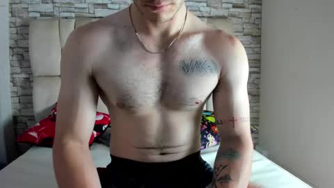 Snapshot of juan_prior chatting on 03/04/25, 01:17 JUAN online show from 03/04/25, 01:17