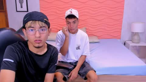 juan_saul1 online show from 04/09/26, 09:31