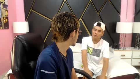 Snapshot of juan_saul1 chatting on 04/24/26, 11:01 juan_saul1 online show from 04/24/26, 11:01