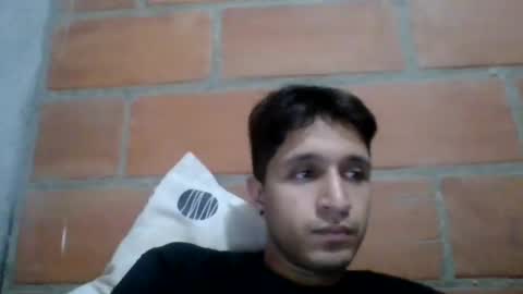 juanc23_371 online show from 01/01/25, 05:33