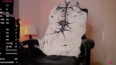 juancamilo66_ online show from 02/03/25, 04:04