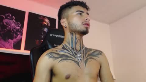 juancamilo66_ online show from 02/19/25, 06:00